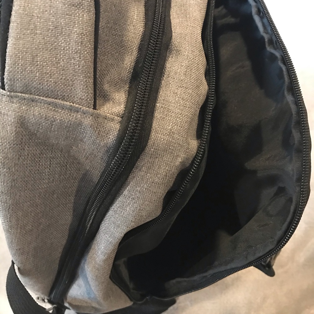 Backpack Essential!! - image 2